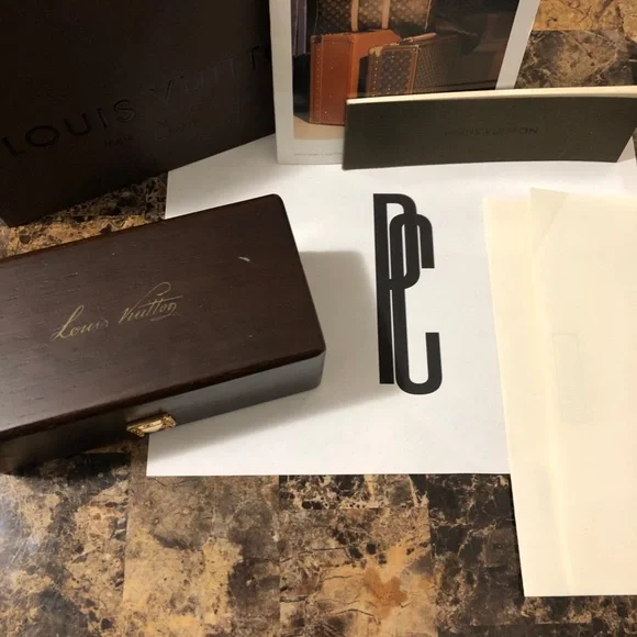 Louis Vuitton Millionaire Sunglasses - Picture 3 of 9